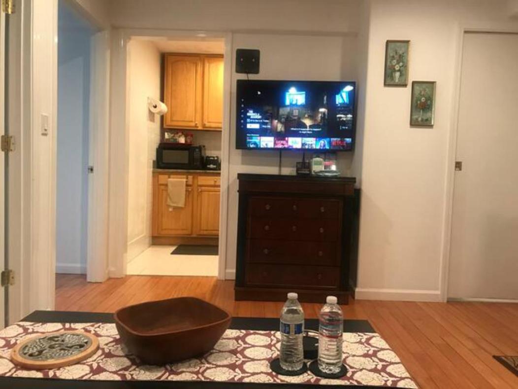 2 Bedroom With Parking Near Bart Apartamento *
